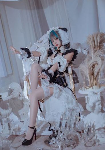 年轻漂亮的女教师2_HD在线观看完整版