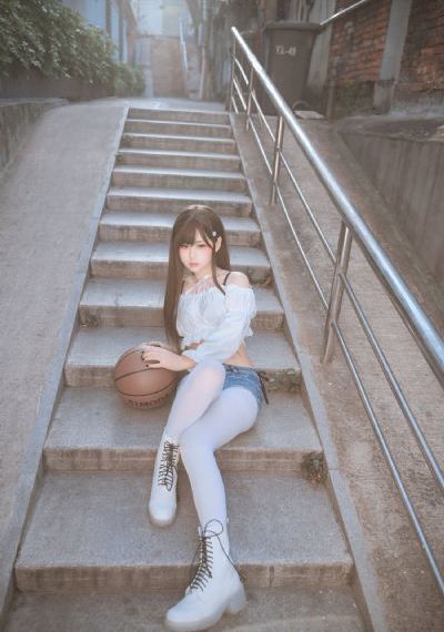 美女被我_DVD完整视频观看
