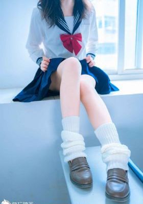 女大学生的沙龙室女主_蓝光免费观看