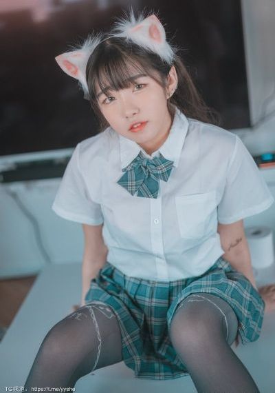 扒开美女狂揉难受视频_720迅雷电影在线